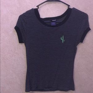 Black crop top with a cactus